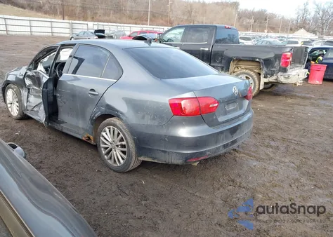2013 Volkswagen Jetta 2.0L Tdi from USA, damaged, VIN 3VWLL7AJ4DM396373